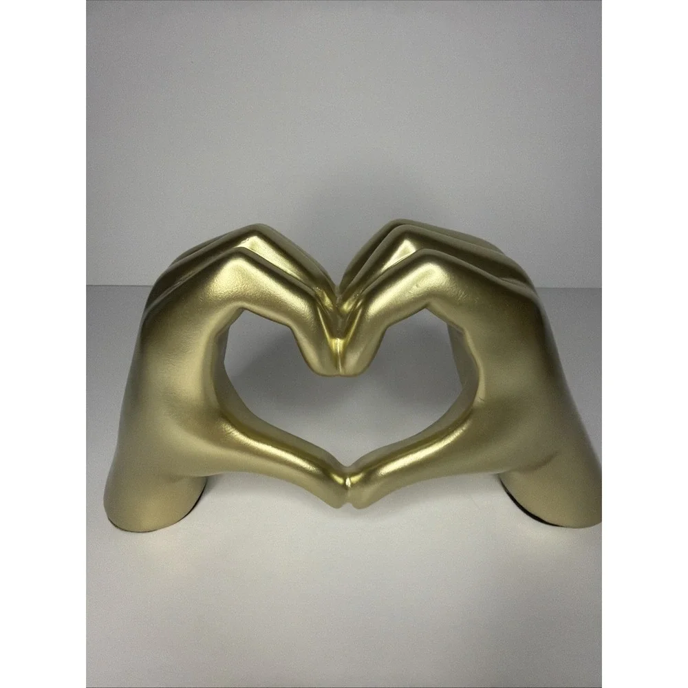 Love Heart Hands Statue Gold Decor Modern Art Home Decorations